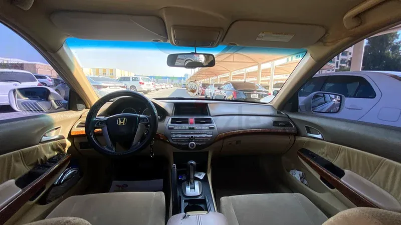 هوندا أكورد 2009